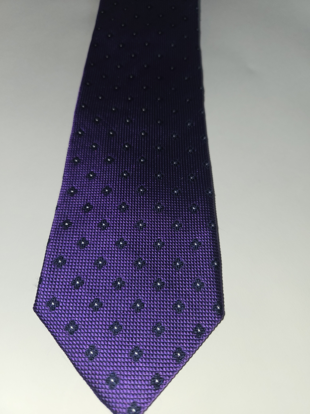 Men's Purple Dotted Necktie - Classic Formal Style, Silk Like New